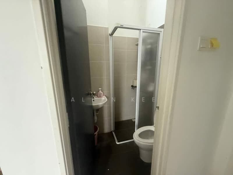 2-storey Terraced House for Sale in Skudai (Johor) - Allen Kee - Bathroom - PropertyGuru.com.my