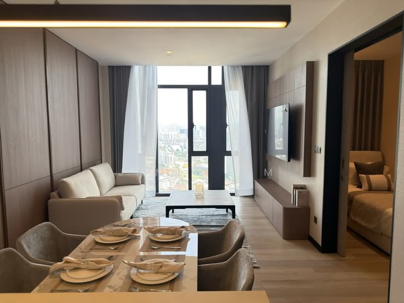 Service Residence for Sale at Star Residences Two - James Lam - Living Room - PropertyGuru.com.my