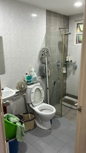 Condominium for Sale at Sterling - Allen Tan - Bathroom - PropertyGuru.com.my