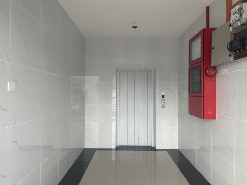 Shop for Rent in Taman Megah (Petaling Jaya) - Jerry Lee - Corridor - PropertyGuru.com.my