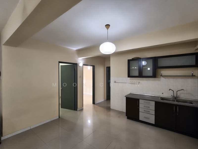 Condominium for Sale at Sri Jati II - Moon Chiew - Kitchen - PropertyGuru.com.my