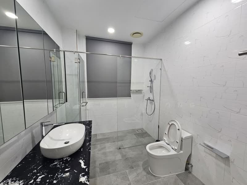 Semi-Detached House for Sale in Taman Segambut (Jalan Kuching) - Terrance Leong - Bathroom - PropertyGuru.com.my