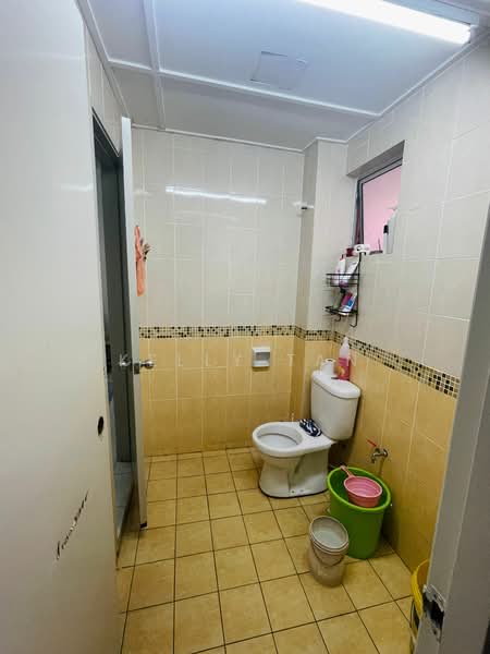 Terraced House for Sale in Bandar Sungai Long (Selangor) - Kelly Tan - Bathroom - PropertyGuru.com.my