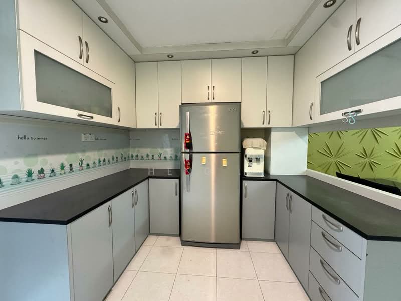 Rumah Teres 2.5 Tingkat untuk Disewa di Johor Bahru (Johor) - Heng . - Kitchen - PropertyGuru.com.my