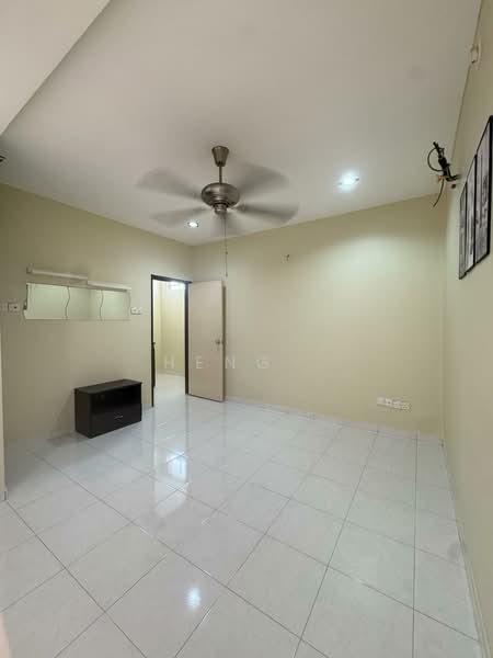 Rumah Teres 2.5 Tingkat untuk Disewa di Johor Bahru (Johor) - Heng . - Interior - PropertyGuru.com.my