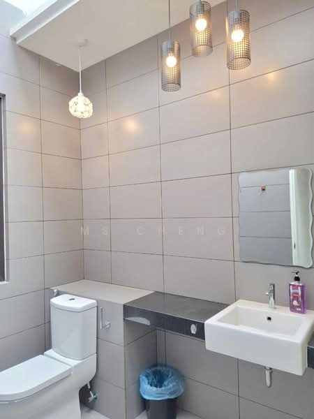 Townhouse for Rent in 16 Sierra (Puchong) - Ms Cheng - Bathroom - PropertyGuru.com.my