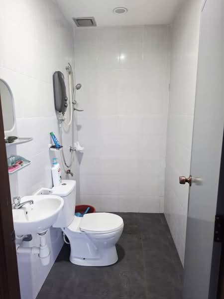 Rumah Teres 2 Tingkat untuk Dijual di Taman Scientex Senai (Senai) - Ethan Gan - Bathroom - PropertyGuru.com.my