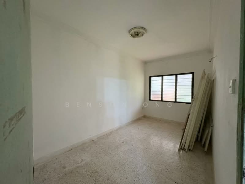 Semi-Detached House for Sale in Taman Bukit Kempas (Tampoi) - Benson Ong - Interior - PropertyGuru.com.my