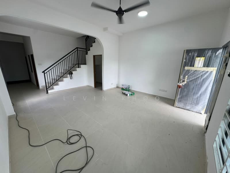 Rumah Banglo untuk Disewa di Kampung Dato Lee Kim Sai (Rawang) - Levin Khoo - Living Room - PropertyGuru.com.my