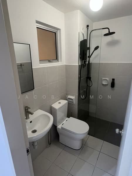 Servis Apartment untuk Disewa di Alanis Residence - Jacob Simmon - Bathroom - PropertyGuru.com.my
