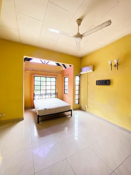 Rumah Teres 2 Tingkat untuk Dijual di Seksyen 4 (Bangi) - Ali Idris - Bedroom - PropertyGuru.com.my