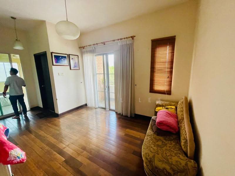Rumah Teres 2.5-Tingkat untuk Dijual di Valencia (Sungai Buloh) - Chanel Lee - Living Room - PropertyGuru.com.my