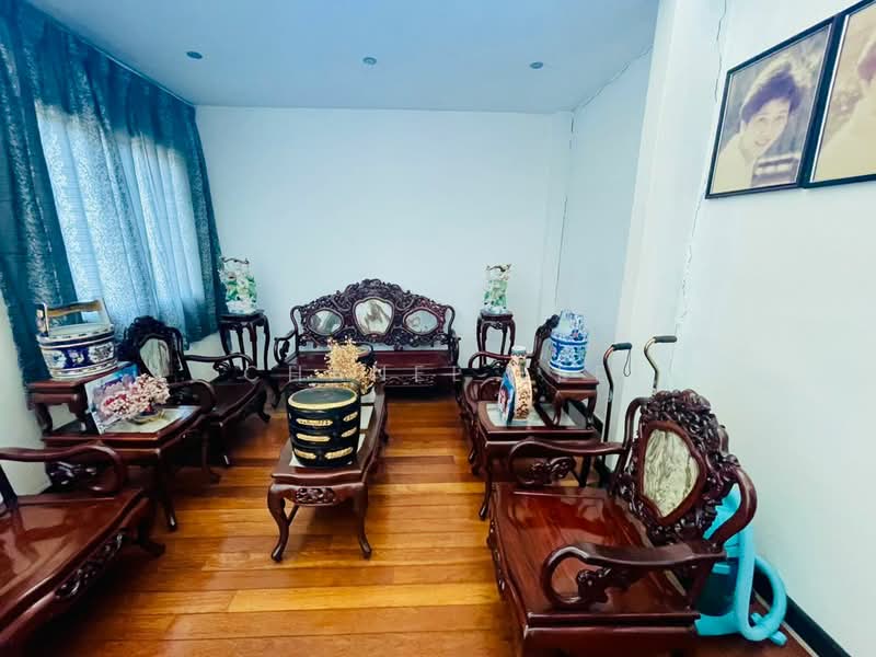 Rumah Teres 2.5-Tingkat untuk Dijual di Valencia (Sungai Buloh) - Chanel Lee - Living Room - PropertyGuru.com.my
