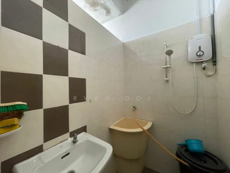 Shop / Office for Rent in Bandar Baru Mergong (Alor Setar) - Ryan Ooi - Bathroom - PropertyGuru.com.my