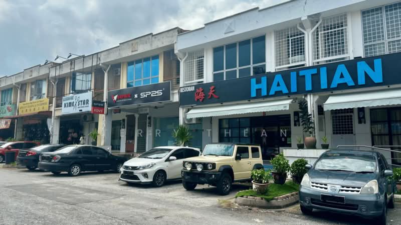 Shop / Office for Sale in Taman Equine (Seri Kembangan) - Terry Thean - Exterior - PropertyGuru.com.my
