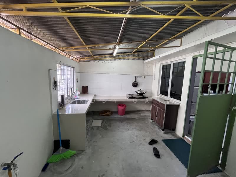 2-storey Terraced House for Sale in Klang (Selangor) - Anddy Gan - Kitchen - PropertyGuru.com.my