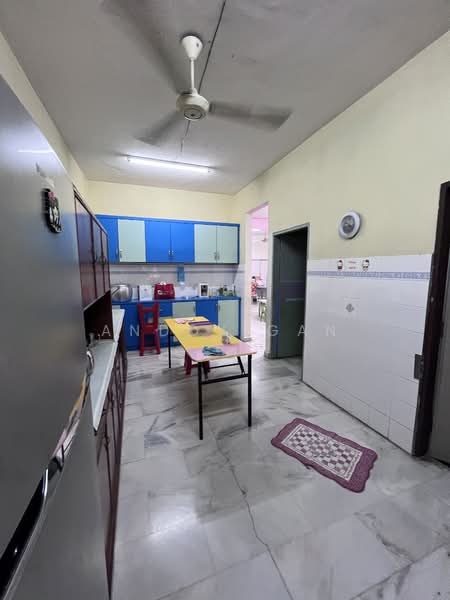 2-storey Terraced House for Sale in Klang (Selangor) - Anddy Gan - Kitchen - PropertyGuru.com.my