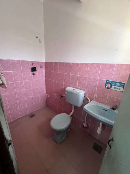 2-storey Terraced House for Sale in Klang (Selangor) - Anddy Gan - Bathroom - PropertyGuru.com.my