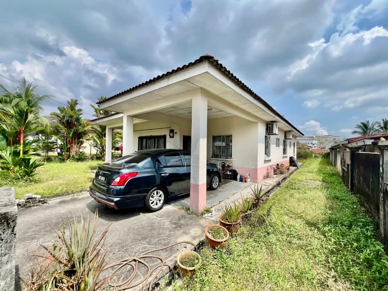 Rumah Banglo untuk Dijual di Taman Pinggiran Putra (Seri Kembangan) - Ali Idris - Exterior - PropertyGuru.com.my