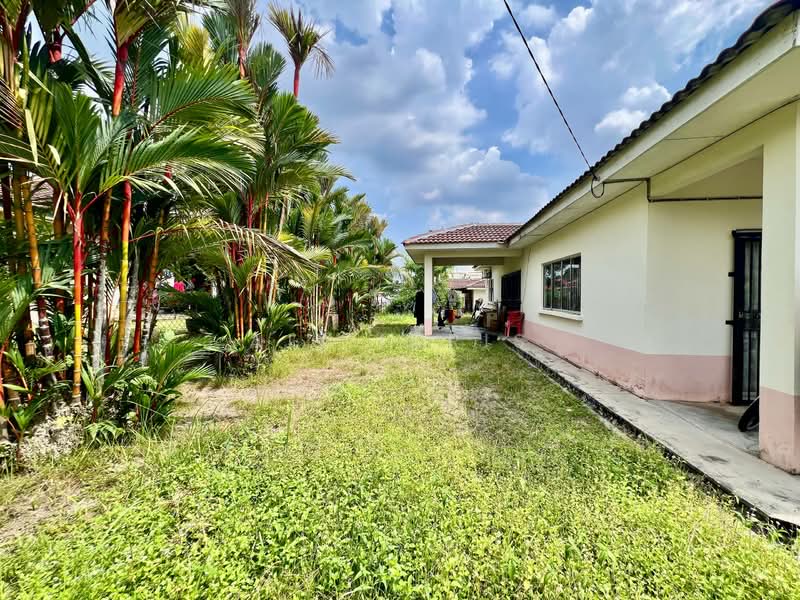 Rumah Banglo untuk Dijual di Taman Pinggiran Putra (Seri Kembangan) - Ali Idris - Exterior - PropertyGuru.com.my