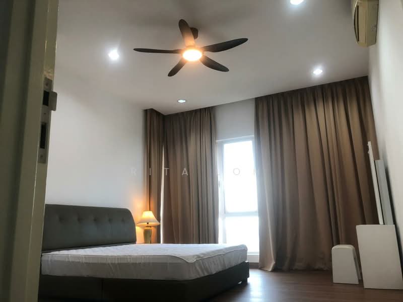 Kondominium untuk Dijual di The Park Residences 1 - Rita Loh - Bedroom - PropertyGuru.com.my