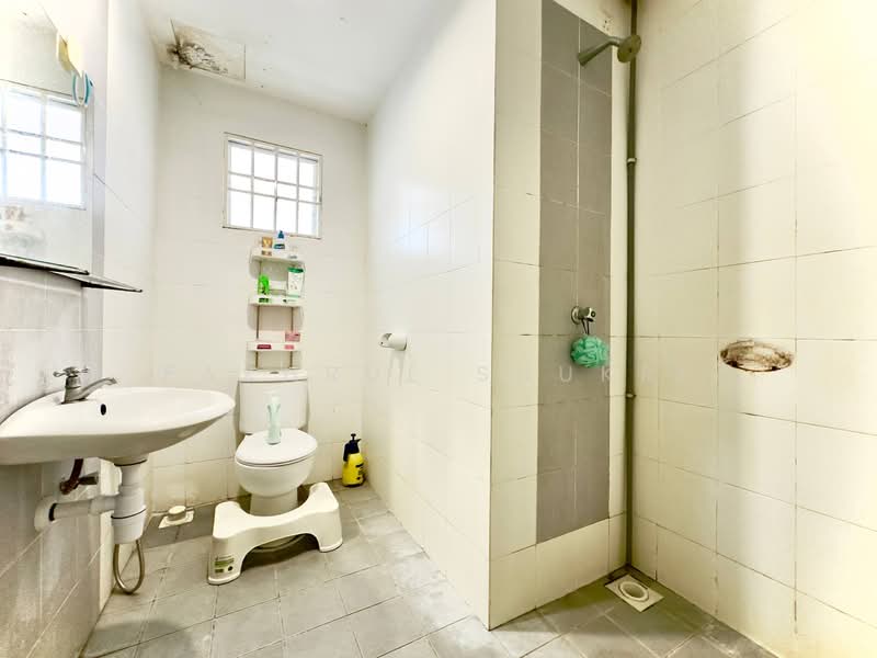 Condominium for Sale at Kristal Heights - Fakhrul Shukri - Bathroom - PropertyGuru.com.my