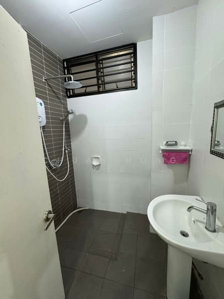 Service Residence for Rent at Palazio - Chuan Hong Kee - Bathroom - PropertyGuru.com.my
