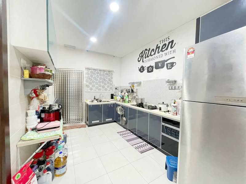 Rumah Teres 1 Tingkat untuk Dijual di Taman Bukit Maluri (Kepong) - Kiing TW - Kitchen - PropertyGuru.com.my