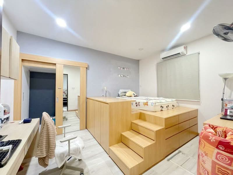 Rumah Teres 1 Tingkat untuk Dijual di Taman Bukit Maluri (Kepong) - Kiing TW - Bedroom - PropertyGuru.com.my