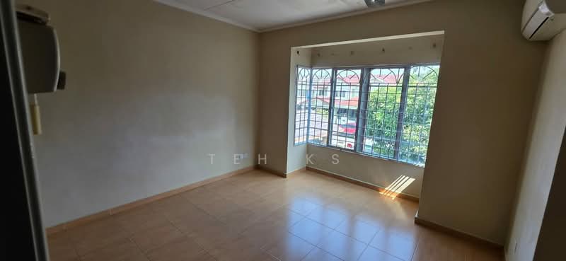 Rumah Teres 2 Tingkat untuk Disewa di Shah Alam (Selangor) - Teh KS - Living Room - PropertyGuru.com.my