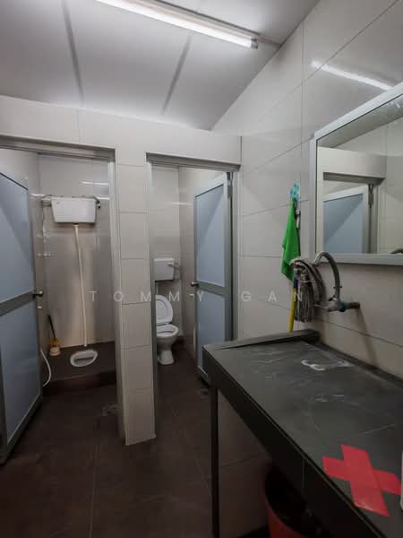 Kilang untuk Disewa di Seberang Perai (Penang) - Tommy Gan - Bathroom - PropertyGuru.com.my
