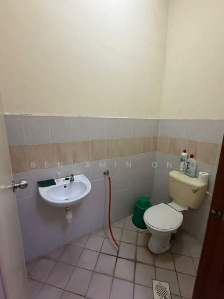Rumah Teres 1 Tingkat untuk Dijual di Bandar Pulai Jaya (Kulai) - Benjamin Ong - Bathroom - PropertyGuru.com.my