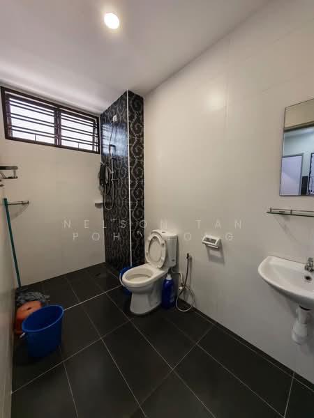 Rumah Berkembar untuk Dijual di Johor Bahru (Johor) - Nelson Tan Poh Kiong - Bathroom - PropertyGuru.com.my