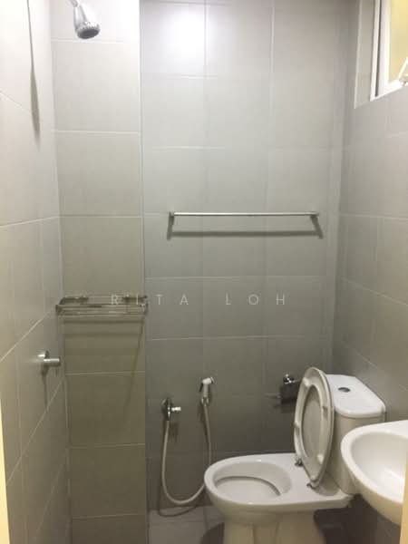 Kondominium untuk Dijual di The Park Residences 1 - Rita Loh - Bathroom - PropertyGuru.com.my