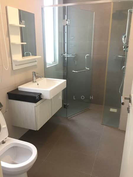 Kondominium untuk Dijual di The Park Residences 1 - Rita Loh - Bathroom - PropertyGuru.com.my