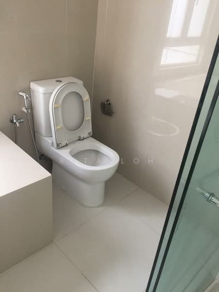 Kondominium untuk Dijual di The Park Residences 1 - Rita Loh - Bathroom - PropertyGuru.com.my