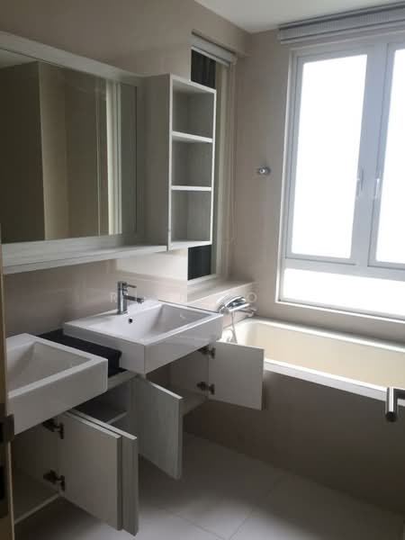 Kondominium untuk Dijual di The Park Residences 1 - Rita Loh - Bathroom - PropertyGuru.com.my