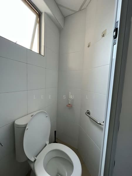 Condominium for Rent at Indah Villa Condominium - Lee Su Li - Bathroom - PropertyGuru.com.my