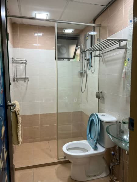 Condominium for Rent at Indah Villa Condominium - Lee Su Li - Bathroom - PropertyGuru.com.my