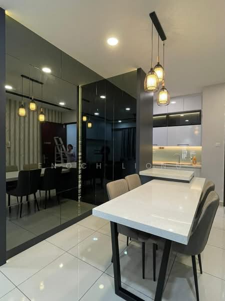 Servis Apartment untuk Disewa di 8Scape Residence @ Sutera - Enoch Liong - Dining Room - PropertyGuru.com.my