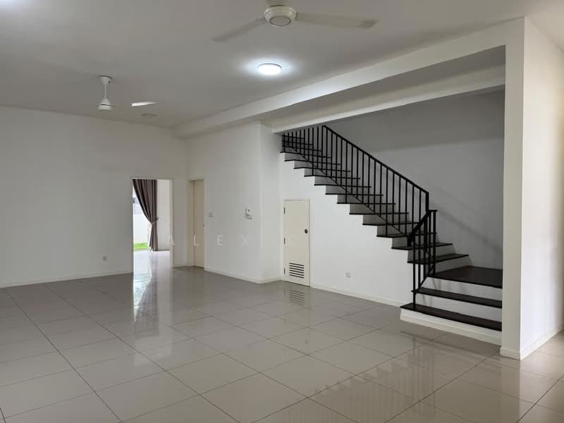 2-storey Terraced House for Rent in Bandar Tropicana Aman (Telok Panglima Garang) - Alex Chua - Living Room - PropertyGuru.com.my