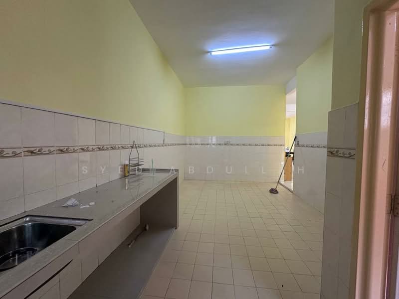 Rumah Teres 2 Tingkat untuk Disewa di Shah Alam (Selangor) - Syed Abdullah - Kitchen - PropertyGuru.com.my