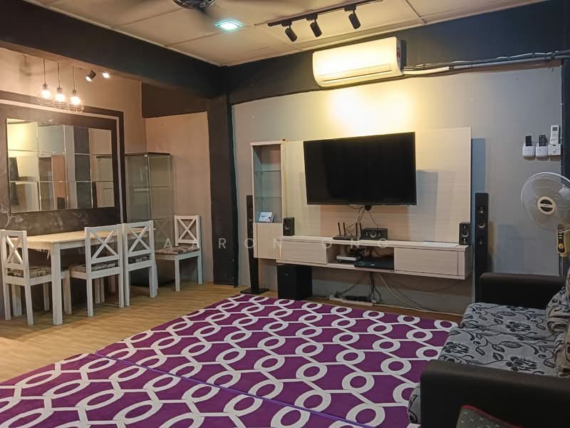 Rumah Flat untuk Dijual di Flat Danau Kota - Aaron Ong - Living Room - PropertyGuru.com.my