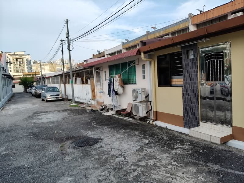 1-storey Terraced House for Rent in Taman Sungai Ara (Sungai Ara) - Pen Teo - Back Lane - PropertyGuru.com.my