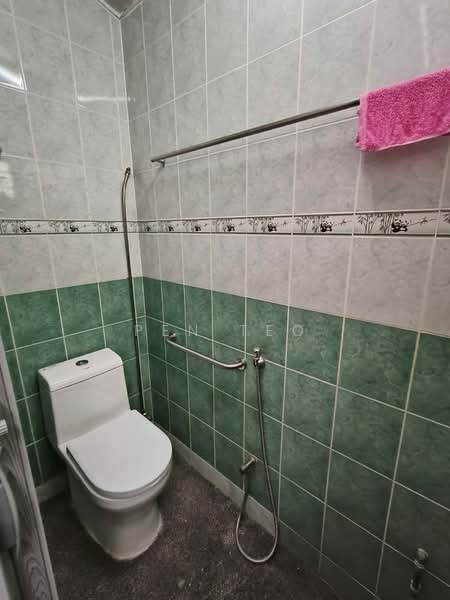 1-storey Terraced House for Rent in Taman Sungai Ara (Sungai Ara) - Pen Teo - Bathroom - PropertyGuru.com.my
