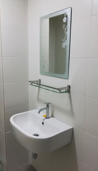 Kondominium untuk Disewa di Elit Heights @ Bayan City - Andrew Chow - Bathroom - PropertyGuru.com.my