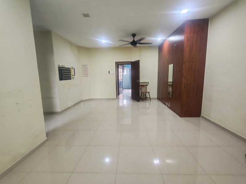 Rumah Teres untuk Dijual di Bandar Sungai Long (Selangor) - Denver Sin - Interior - PropertyGuru.com.my