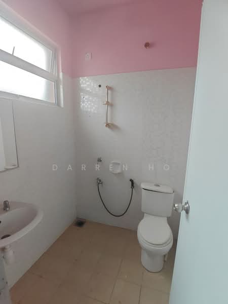 2-storey Terraced House for Sale in Taman Mutiara Rini (Skudai) - Darren Ho - Bathroom - PropertyGuru.com.my