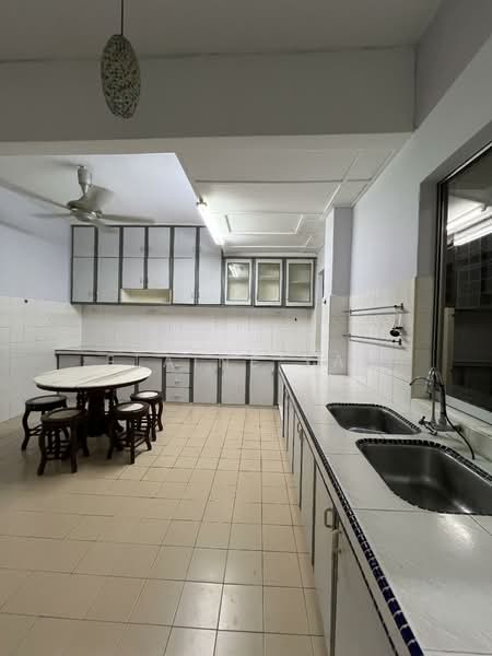 Rumah Teres untuk Dijual di Subang Jaya (Selangor) - Elaine Yap - Kitchen - PropertyGuru.com.my