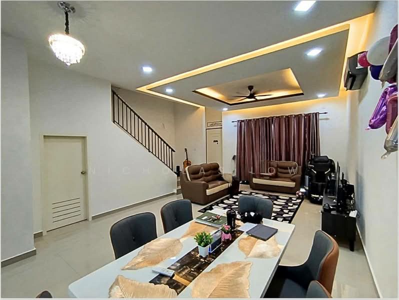 Rumah Teres 2 Tingkat untuk Disewa di Iskandar Puteri (Nusajaya) (Johor) - Nicholas Low - Living Room - PropertyGuru.com.my